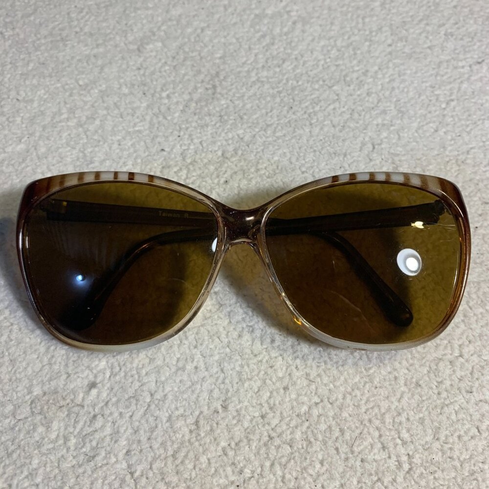 Vintage Opti-ray Sunglasses Taiwan R Brown  Square